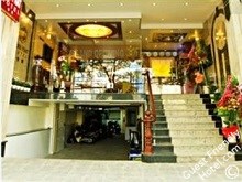Dinh Phat Hotel Restaurant access
