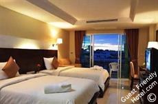 August Suites Pattaya Room