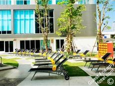 Centara Pattaya Hotel Swinming pool
